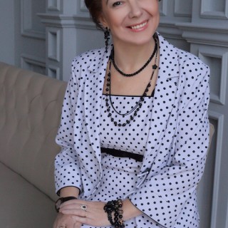 Larissa Robins/ Lubov Nuzhnaya