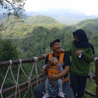 KELUARGA CERAH GANISA
